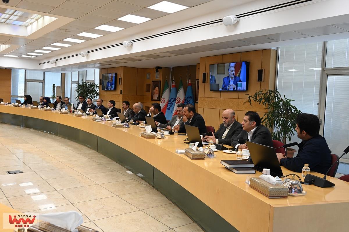 نشست مدیران بازرگانی شرکت های پتروشیمی با سفیر ایران در روسیه در حضور مدیرعامل NPC 25